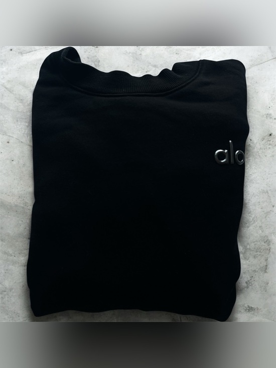 ALO Yoga Sweaters - ALO Yoga women Black Crewneck Pullover with Subtle Logo SMALL